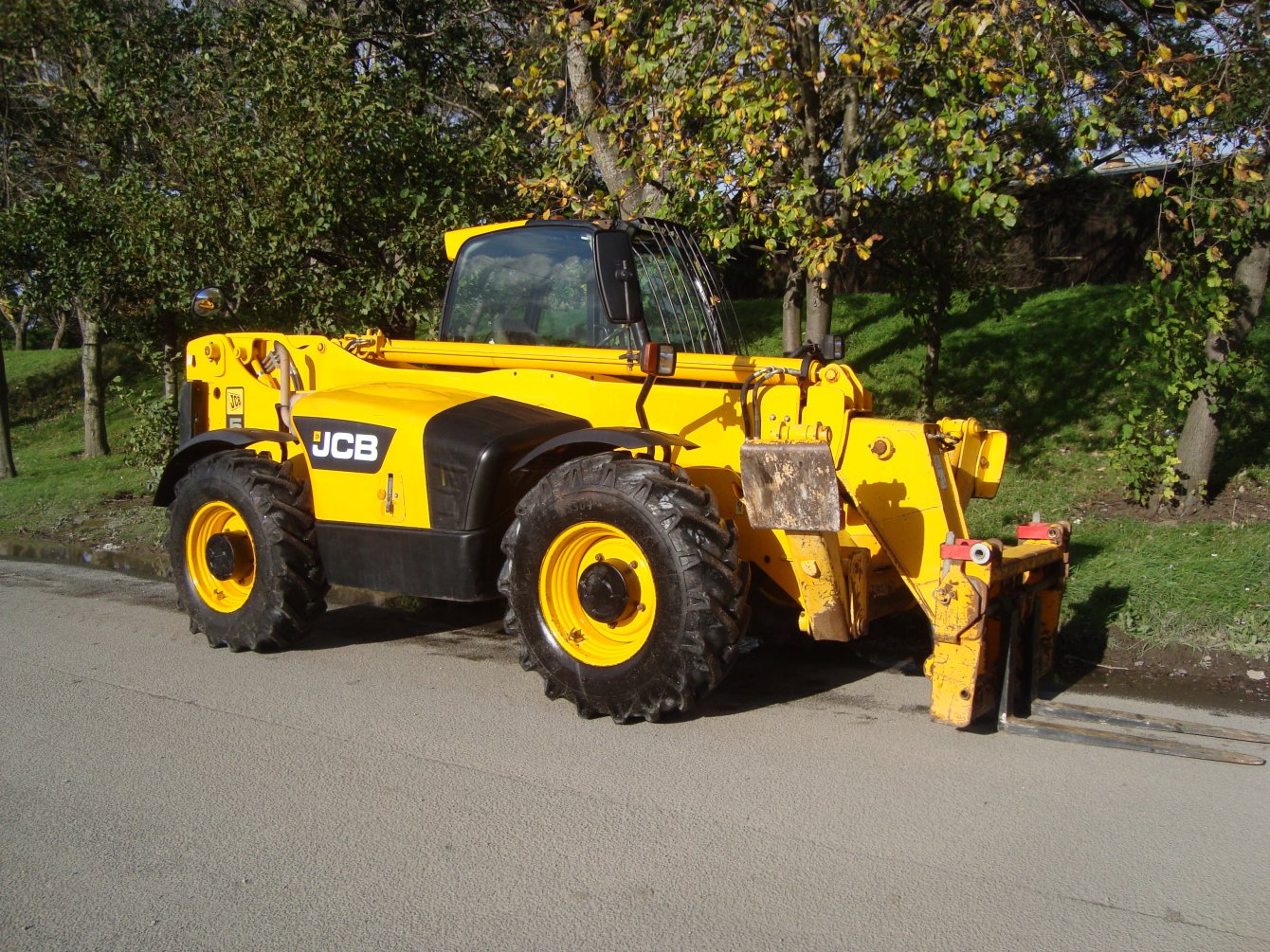 JCB 535-125 With Air Con - Image 2