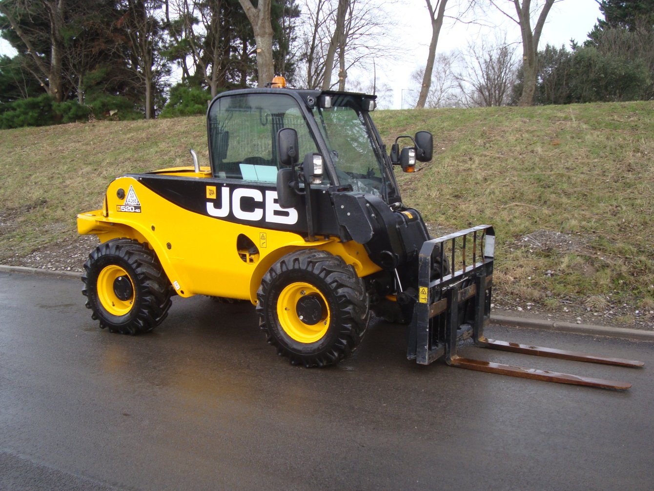 2014 JCB 520-40 - Image 3