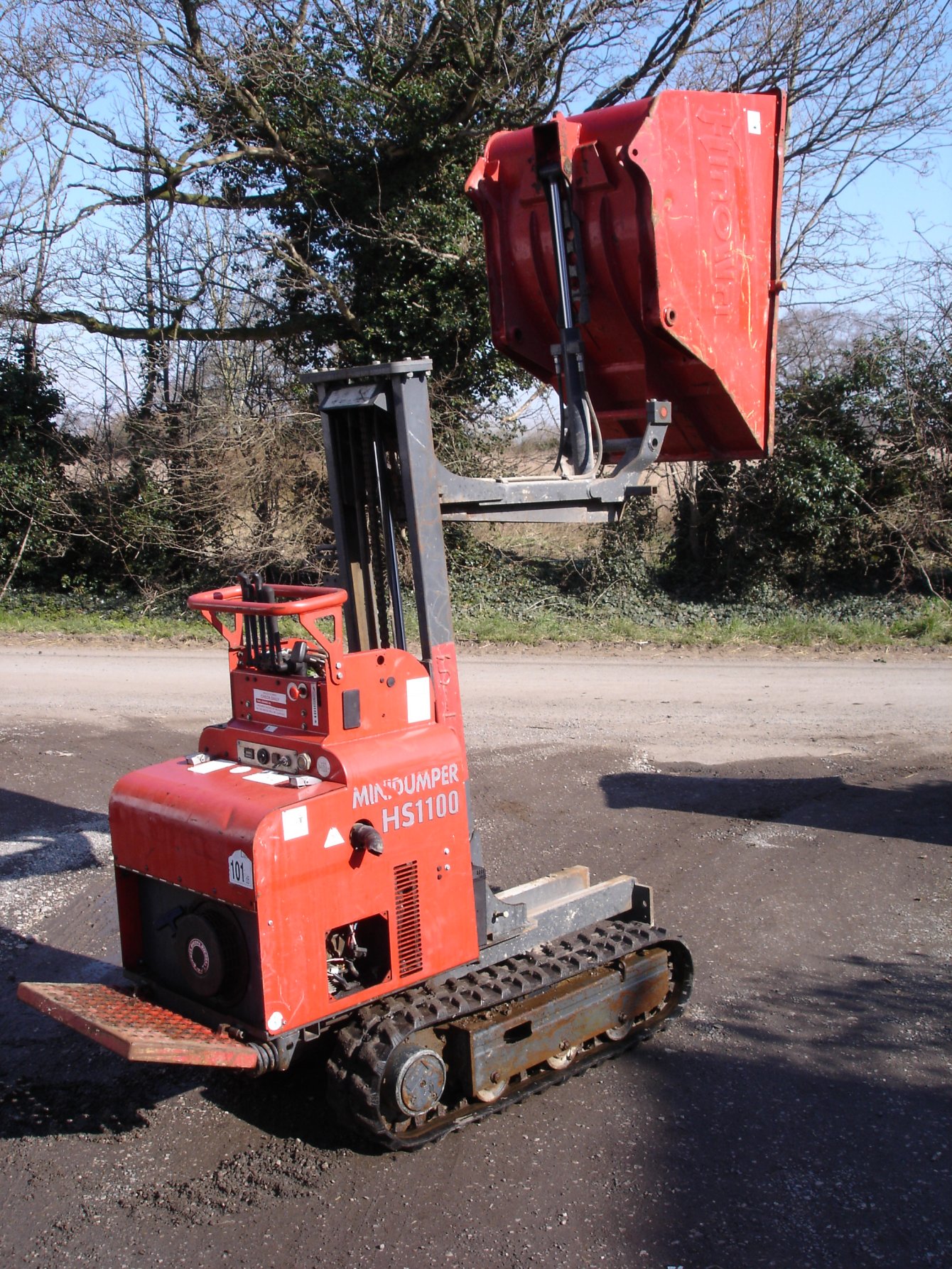 2013 Hinowa HS1100F Tracked High Tip Dumper - Image 3