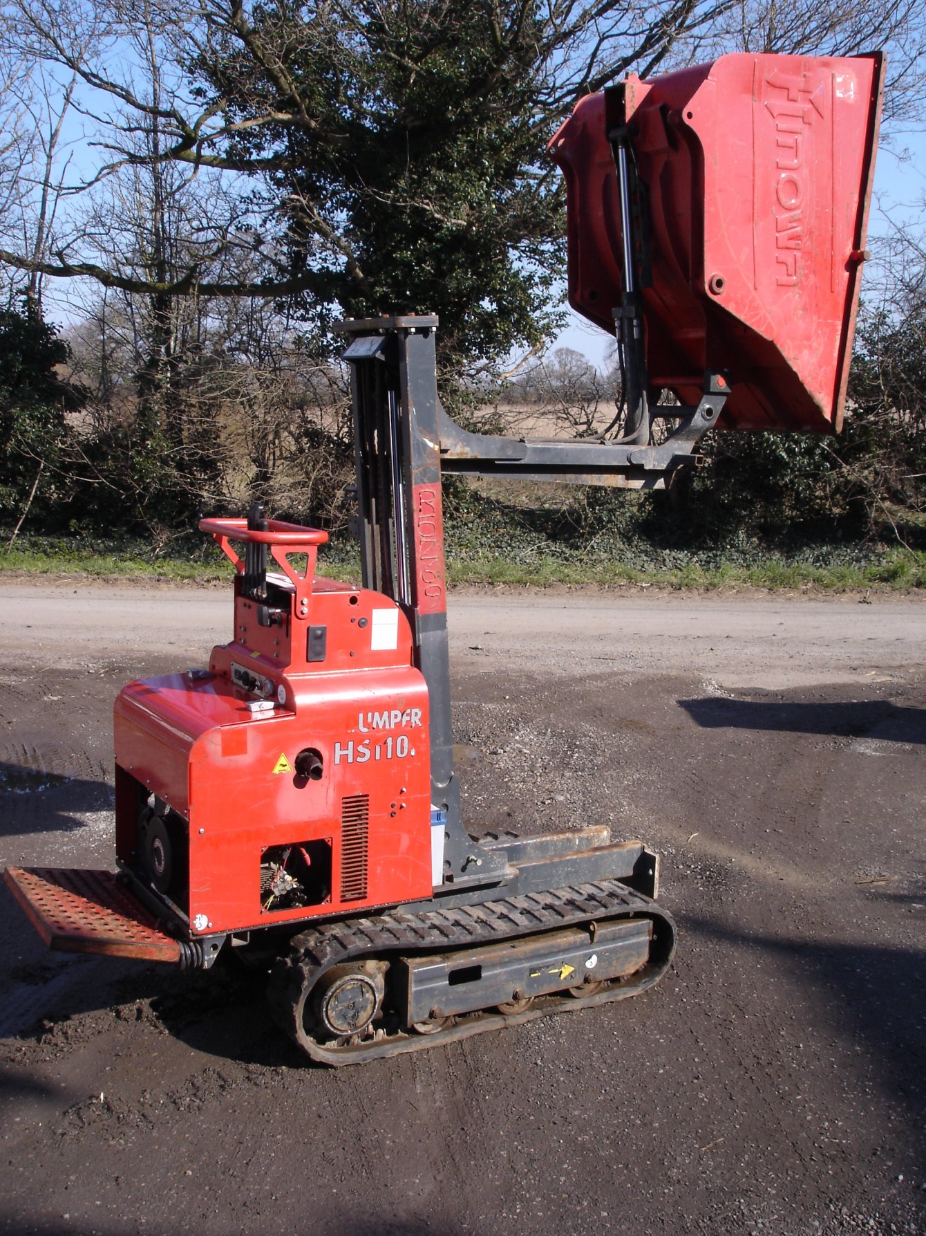 2014 Hinowa HS1100F High Tip Tracked Dumper - Image 3