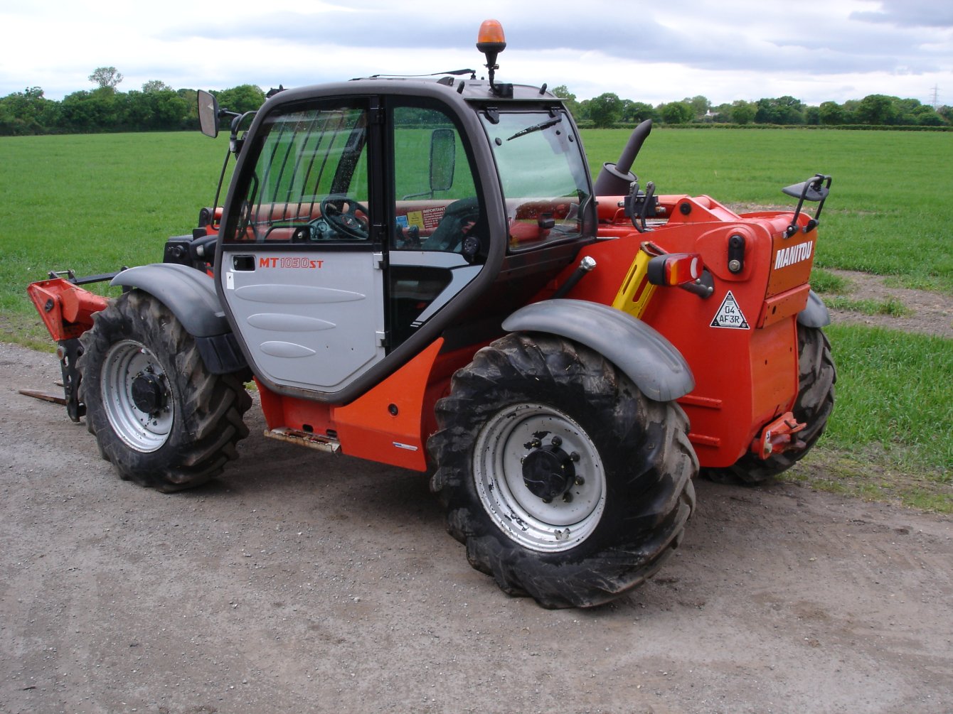 2012 Manitou MT1030ST - Image 4
