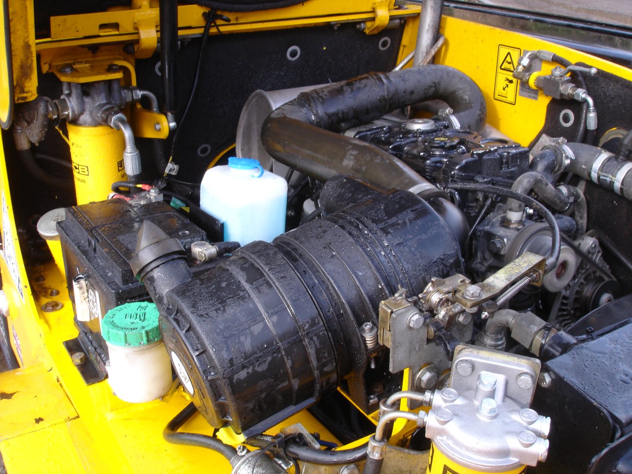 JCB 520-40 Compact Telescopic Handler With Air Conditioning - Image 7
