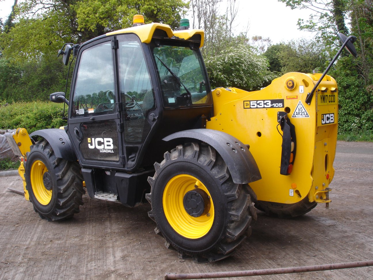 2017 JCB 533-105 - Image 3
